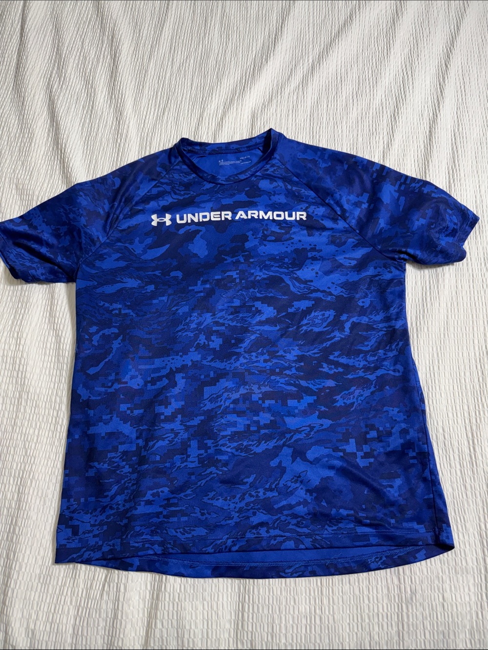 Under Armour Men’s Royal Blue Camo Performance Shirt